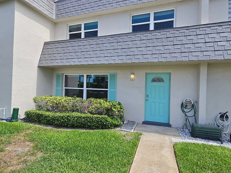 402 Dove Ln #12