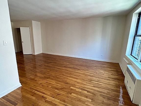 4th image of 89-29 162nd St #6