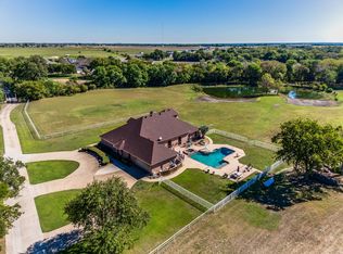 506 Youngblood Rd, Waxahachie, TX 75165