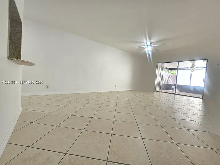 11588 SW 112th Ave — Photo 8