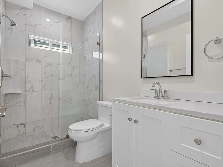 1809 N Avon St #101 — Photo 8