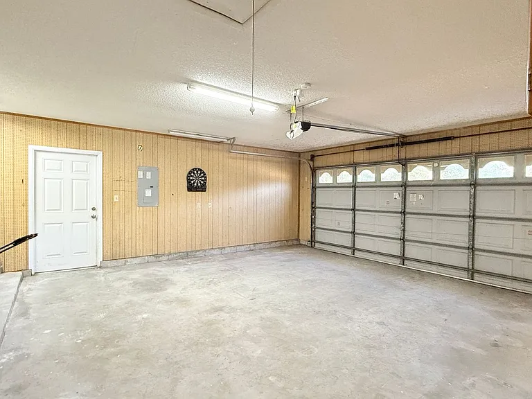 1512 Ison Ln — Photo 5