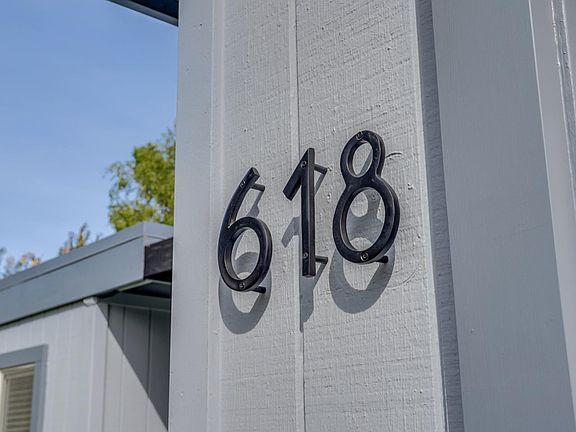 4th image of 618 Oregon Ave