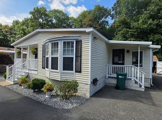 16 Kylee Dr, Plainville, MA 02762