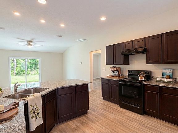 3rd image of 5259 BEDFORD Road