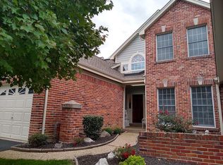 14106 Woods Mill Cove Dr, Chesterfield, MO 63017