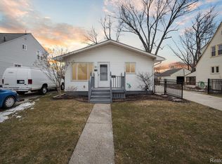 1626 Cambridge Rd, Berkley, MI 48072