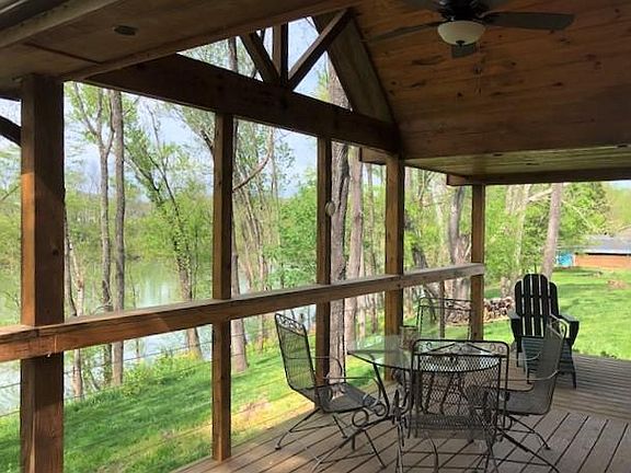 3rd image of 582 Campbells Ferry Ln