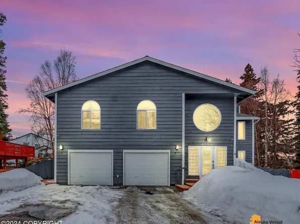 6720 Lawlor Cir, Anchorage, AK 99502