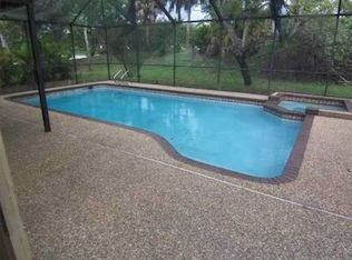 9191 NW 3rd Ct, Pompano Beach, FL 33071