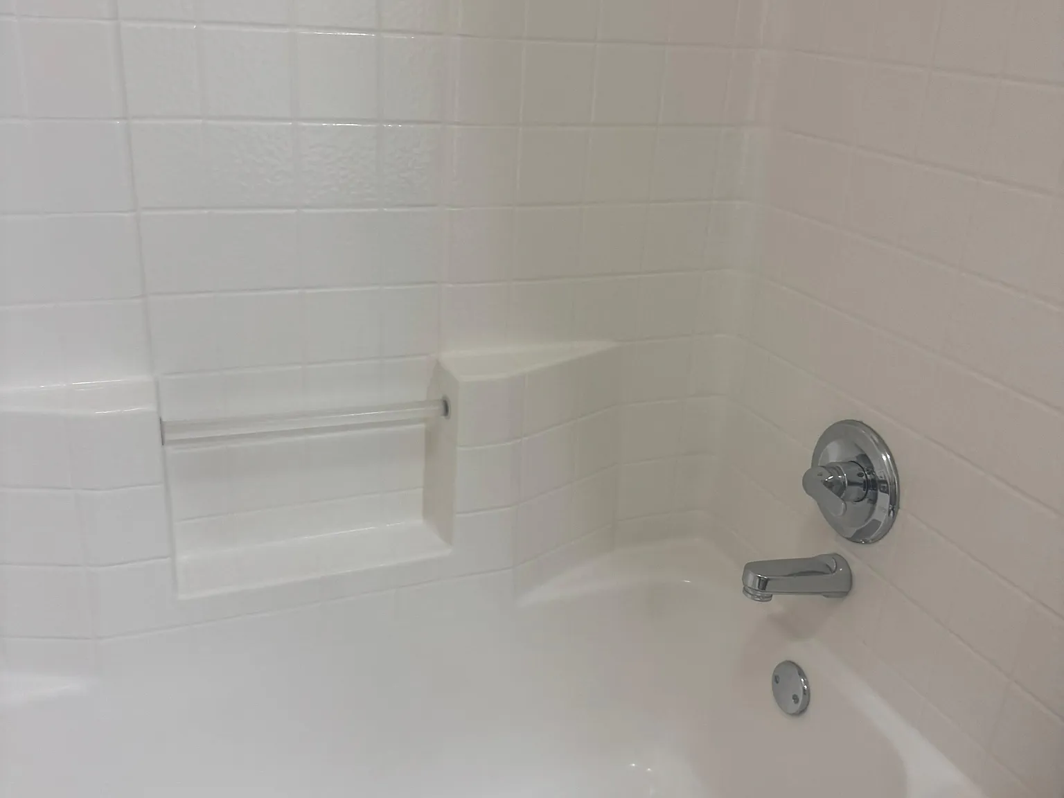 2 bed, 1000 sqft, $1,350 — Photo 4