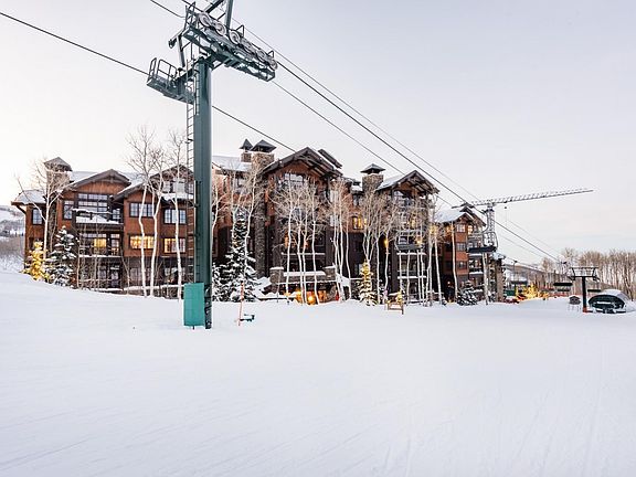 3rd image of 8894 Empire Club Dr #604