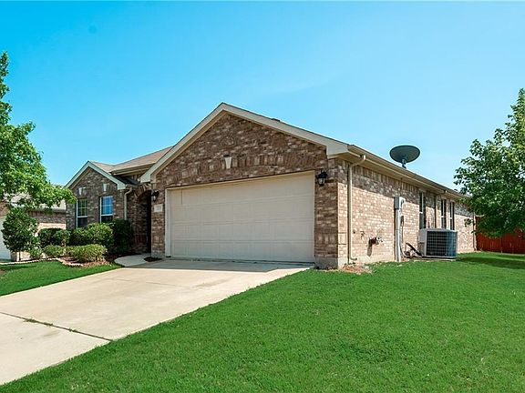 2nd image of 520 Creekside Dr