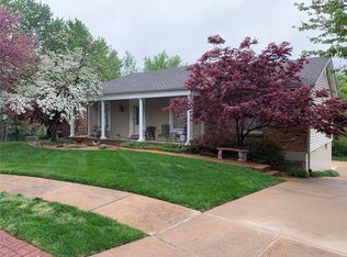 1858 Sweet Lake Ct, Chesterfield, MO 63017