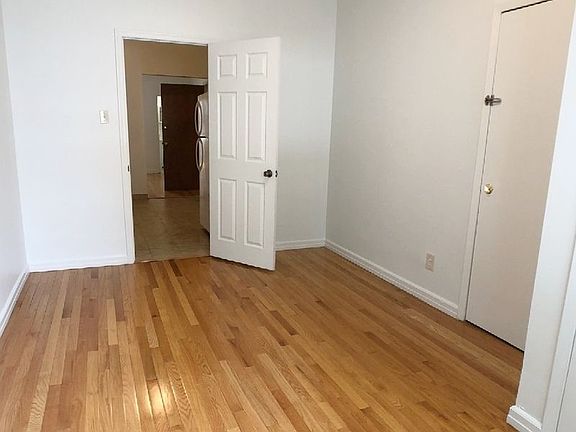 2nd image of 23-77 38th St #L1