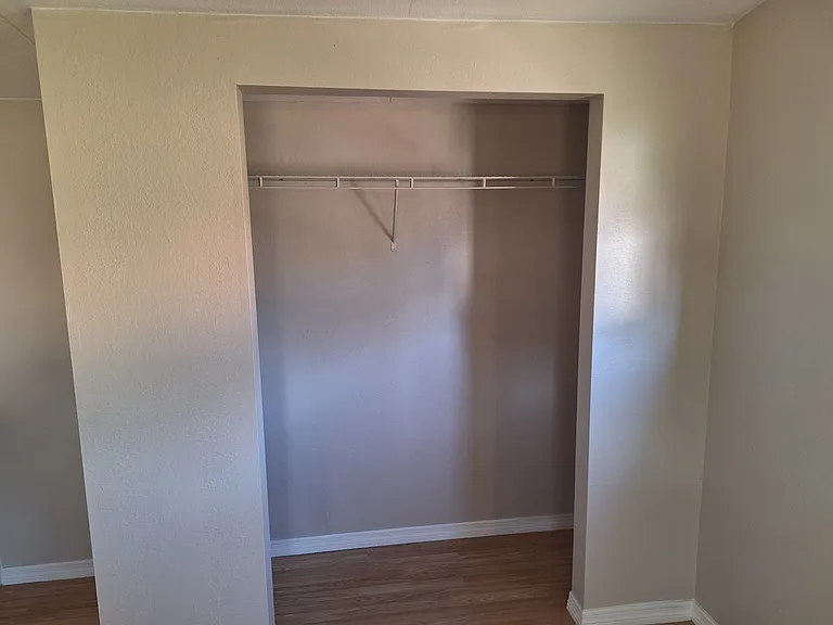 11210 Sunset View Ln — Photo 8