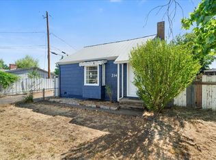 214 N Columbus Ave, Medford, OR 97501