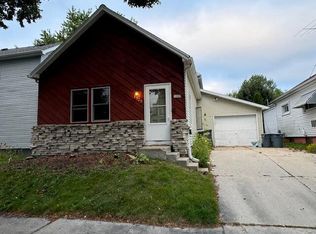 1525 N 4th St, Sheboygan, WI 53081