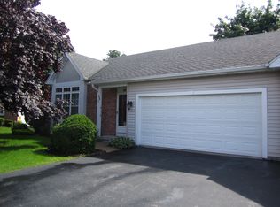 53 Lillian Ln #PVT, Rochester, NY 14616