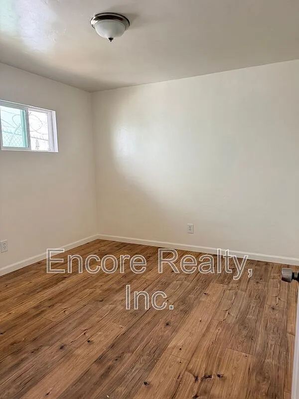 1 bed, 1.0 bath, 520 sqft, $1,800 — Photo 3