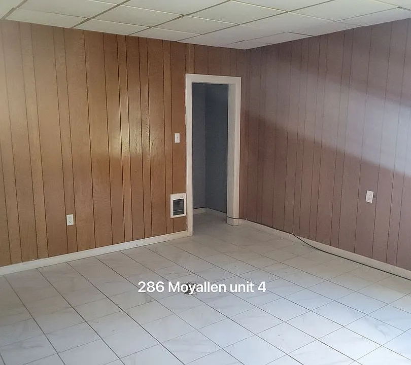 286-288 Moyallen St