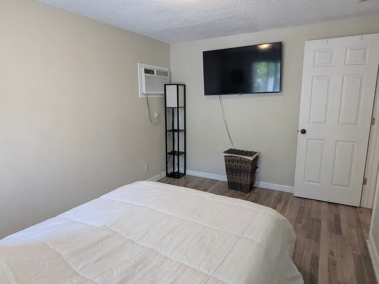 1067 Ingalls St #7G — Photo 22