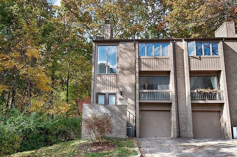 432 Hemlock Ct photo 1