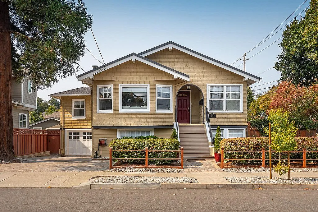 600 Bayswater Ave photo 1
