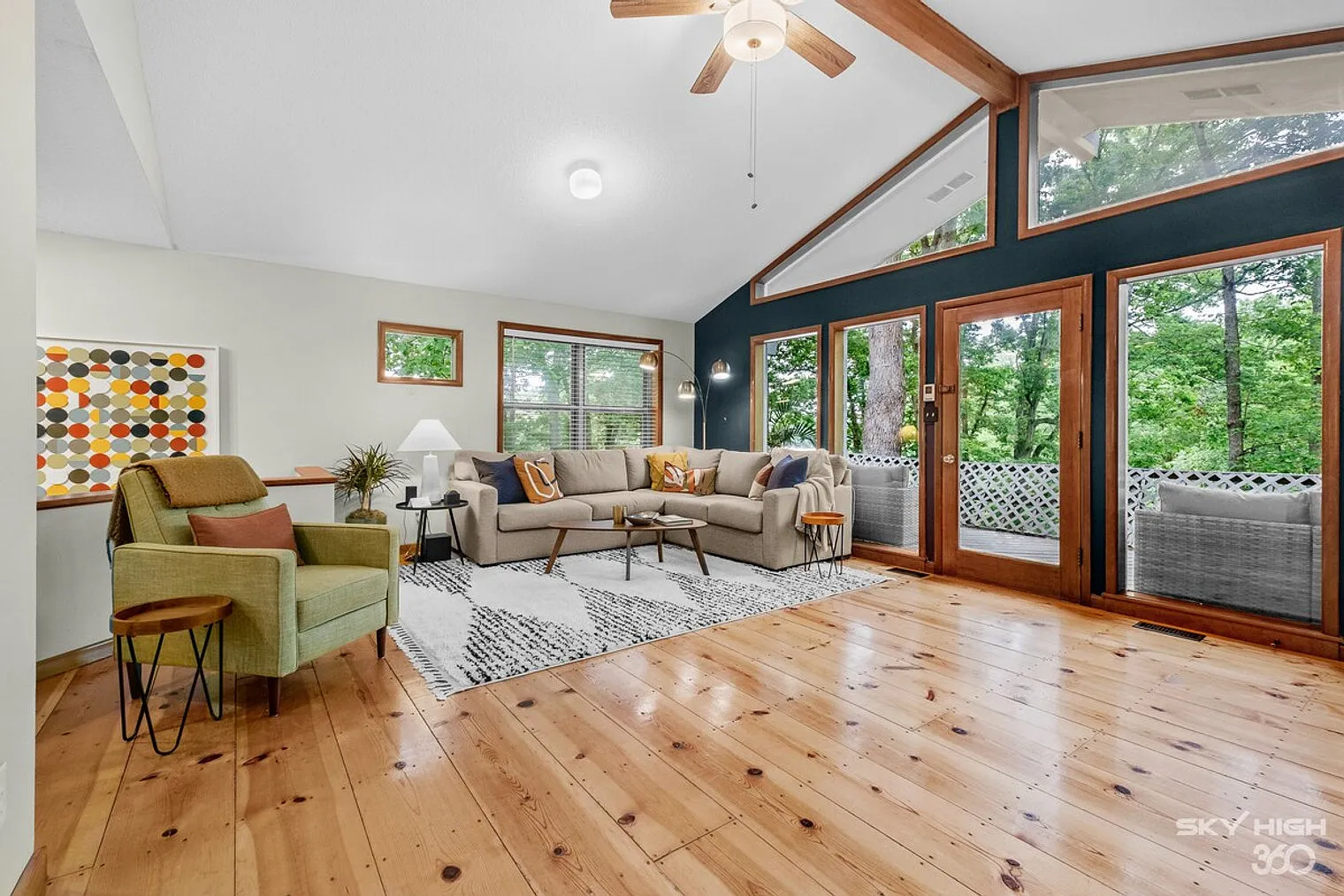 3 bed, 3.0 bath, 2572 sqft, $5,341 — Photo 1