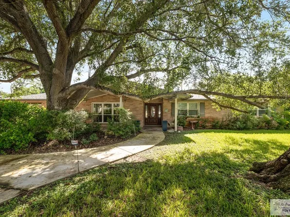 18 E Cowan Ter, Brownsville, TX 78521