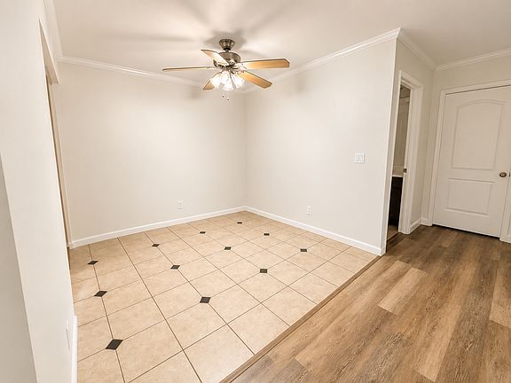 4th image of 5543 Shasta Ln APT 14