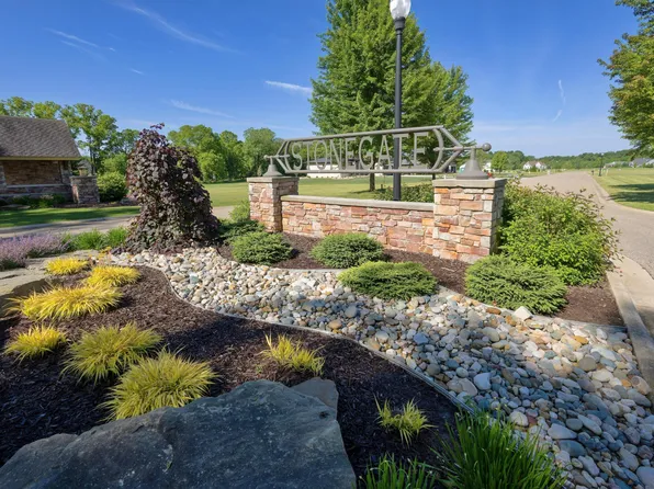 176 Stonegate Ct, Battle Creek, MI 49015