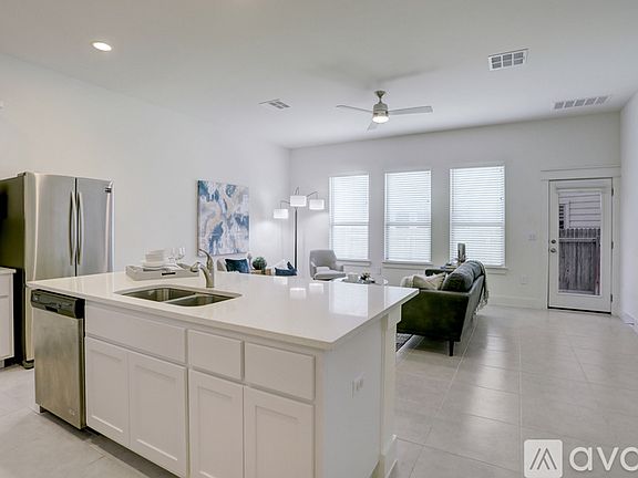 5th image of 13001 Hymeadow Dr #34
