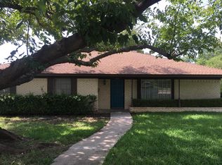 2821 Selma Ln, Farmers Branch, TX 75230