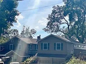 67 Glenwood Dr — Photo 2