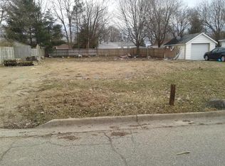 307 W 3rd St, Charlotte, MI 48813