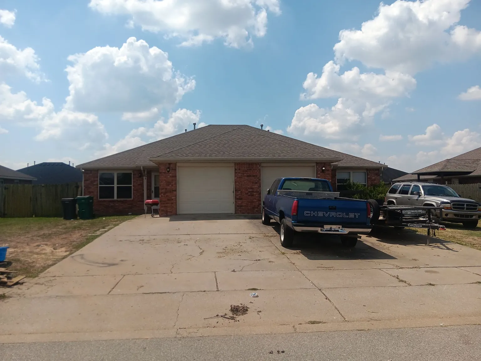 304 & 306 E Asher Ct — Photo 1