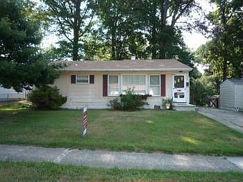 2nd image of 2308 Hammond Pl