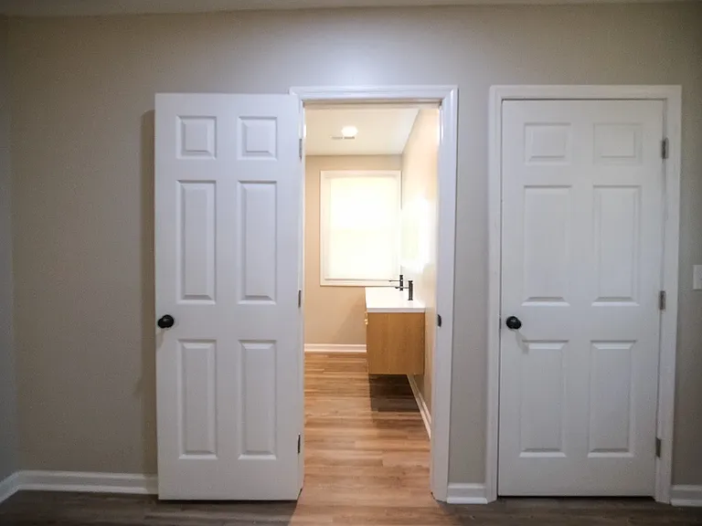 366 Wimpole Dr — Photo 18
