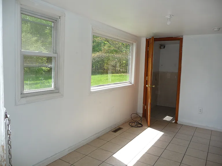 18 Kelly Hill Rd — Photo 3