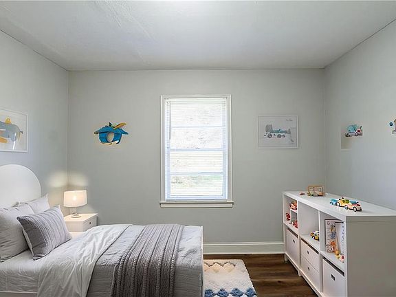4th image of 3741 Loren Dr