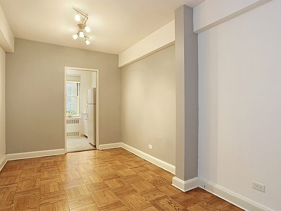 4th image of 40 Park Ave APT 3J