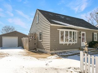 2028 Valleyhigh Dr NW, Rochester, MN 55901