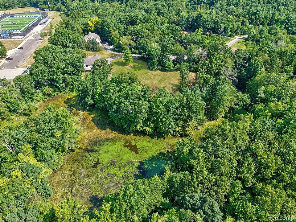 1st image of 0 Hunters Ridge Dr #B