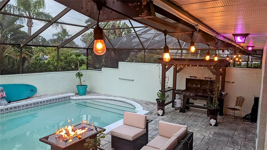 2 bed, 2.5 bath, 1656 sqft, $5,000 — Photo 3