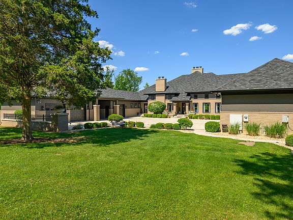 2nd image of 4023 Cedar Hills North Dr
