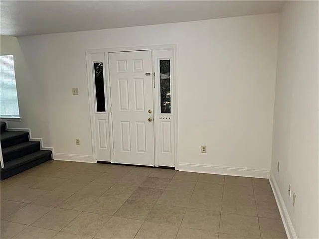 228 Jewel St #2 — Photo 3