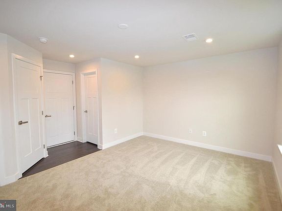 2nd image of 11448 Willow Green Cir