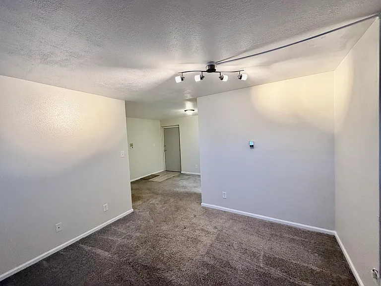 1150 Golden Cir #111 — Photo 3