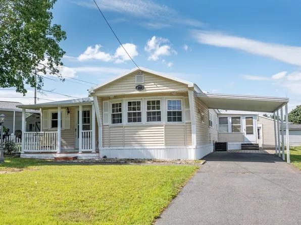 281 Chauncey Walker St #153, Belchertown, MA 01007